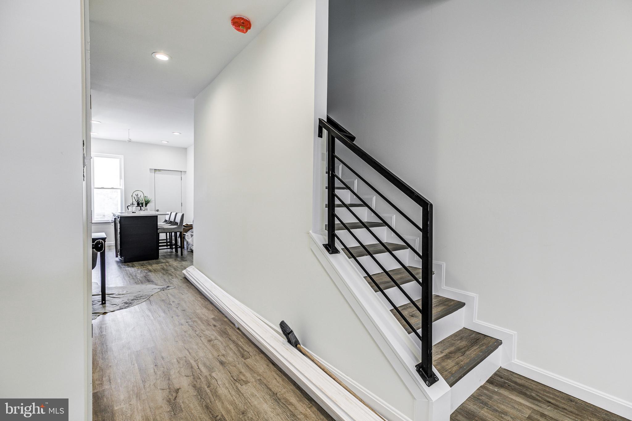 BIDDLE STREET - Residential