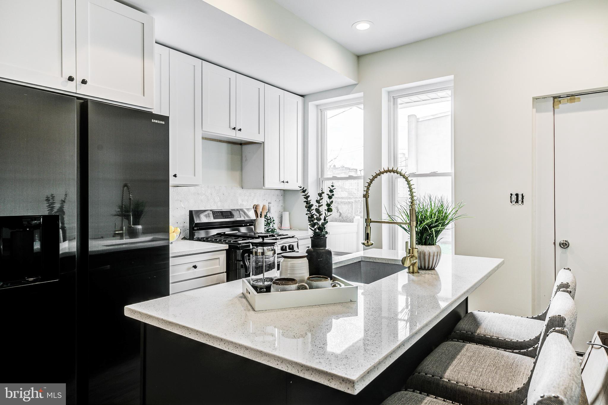 BIDDLE STREET - Residential