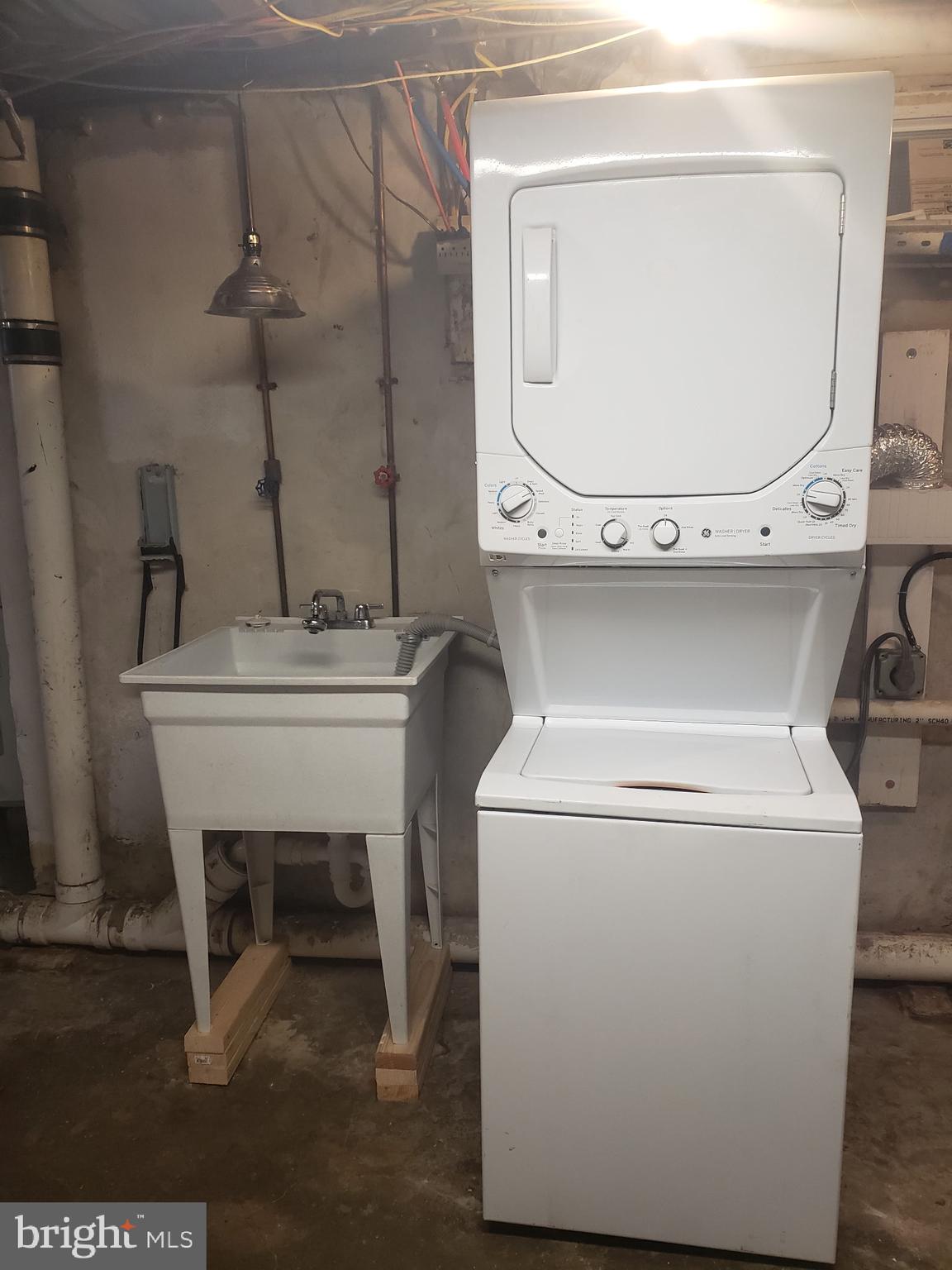 KENSINGTON - Residential