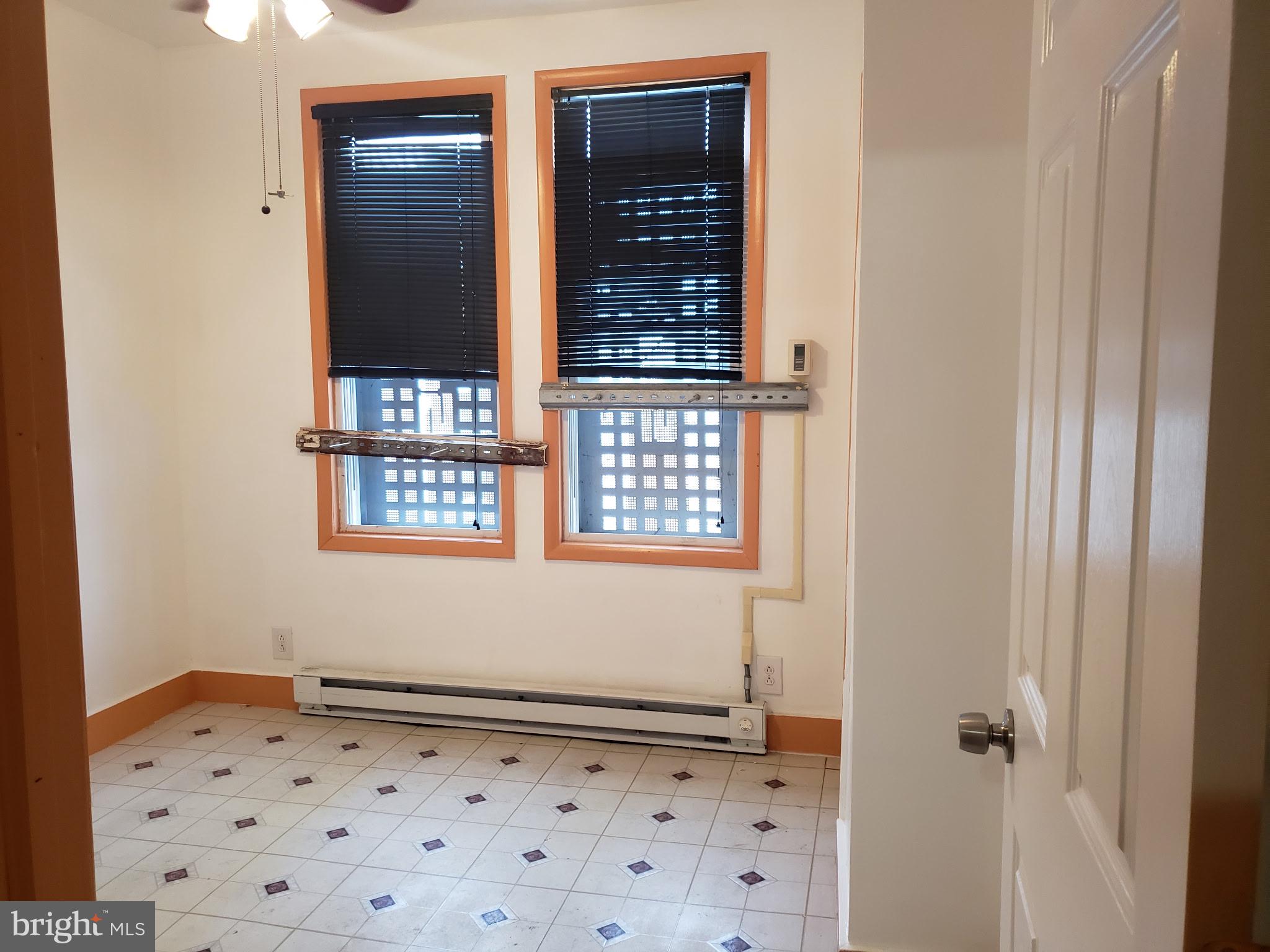 KENSINGTON - Residential