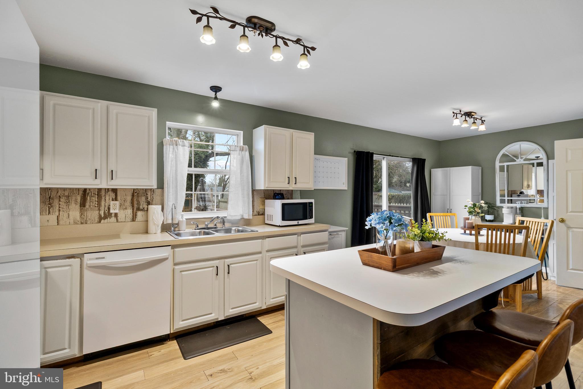 CENTREVILLE - Residential