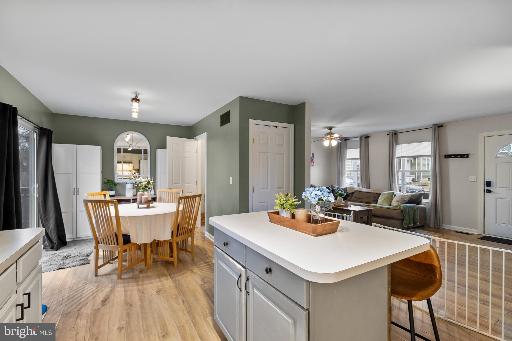 CENTREVILLE - Residential