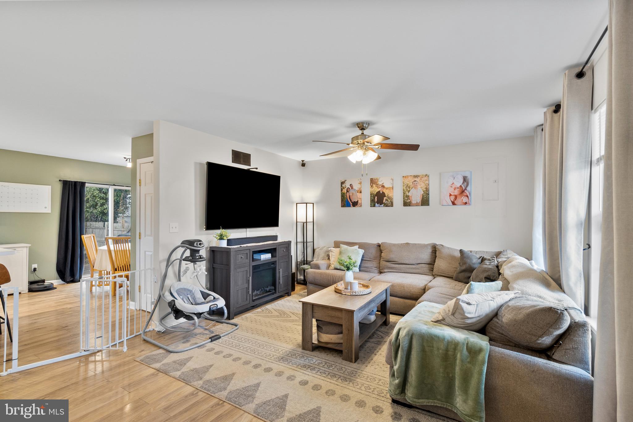 CENTREVILLE - Residential