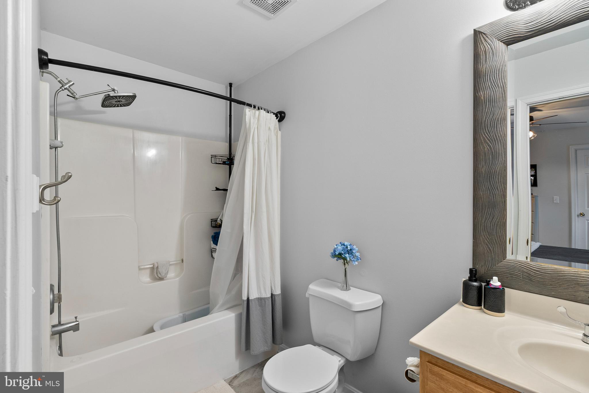 CENTREVILLE - Residential