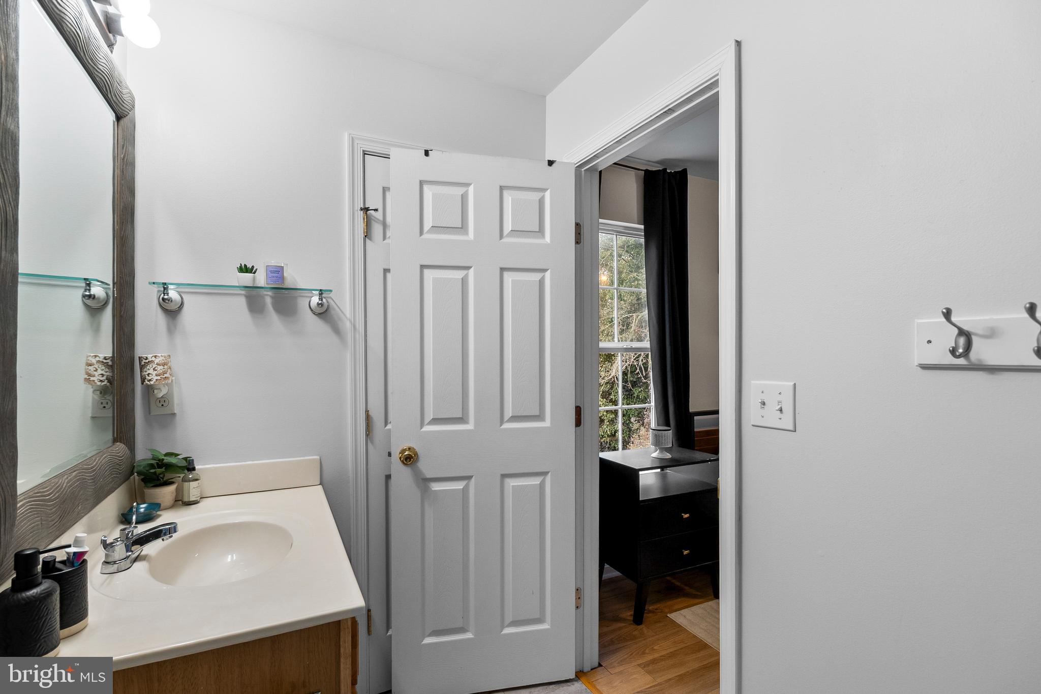 CENTREVILLE - Residential