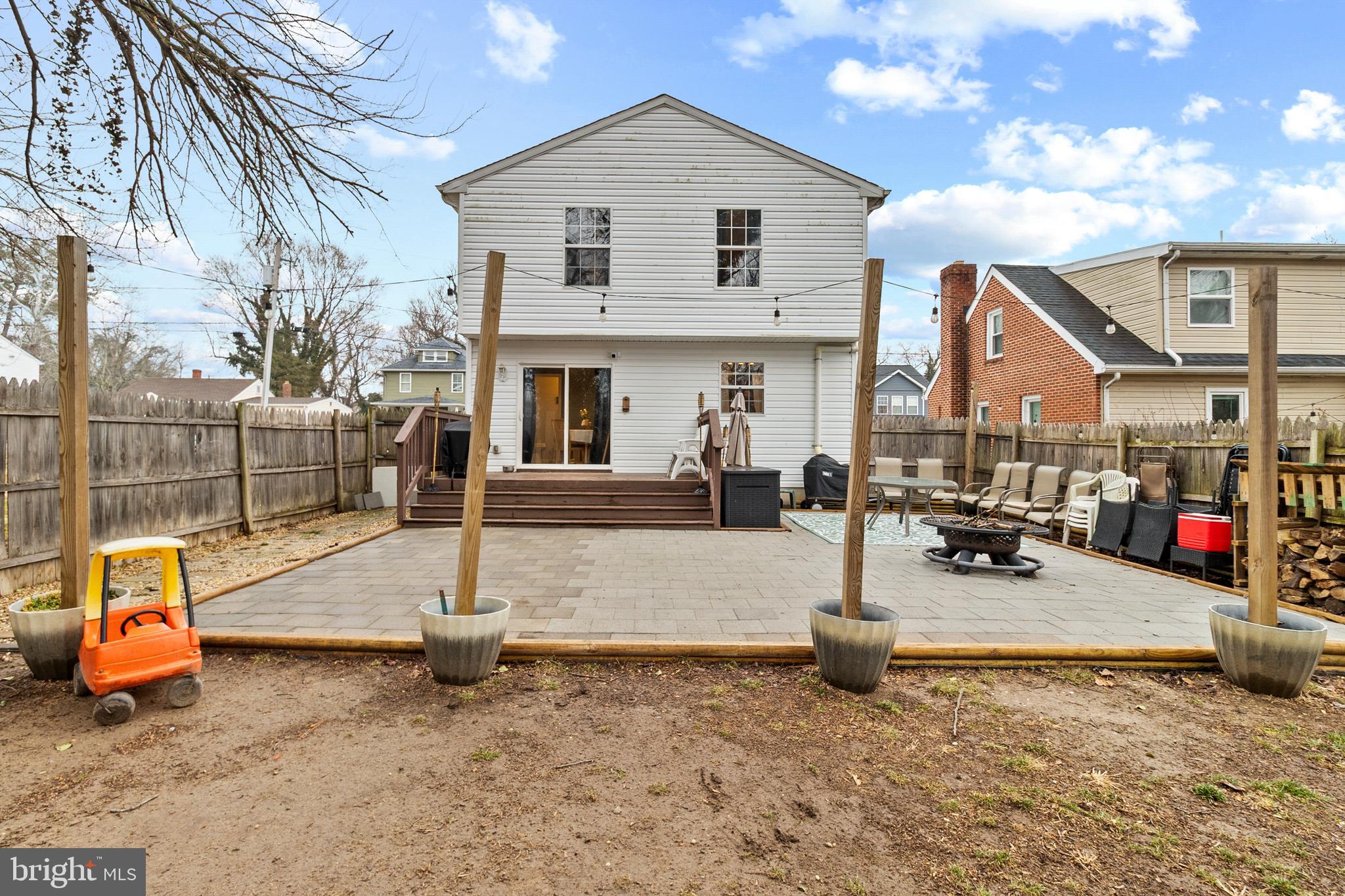 CENTREVILLE - Residential