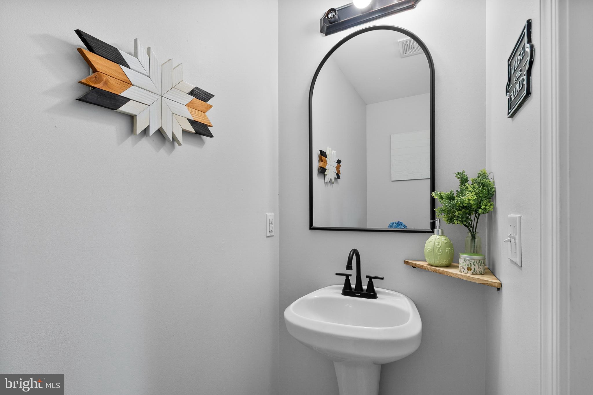 CENTREVILLE - Residential