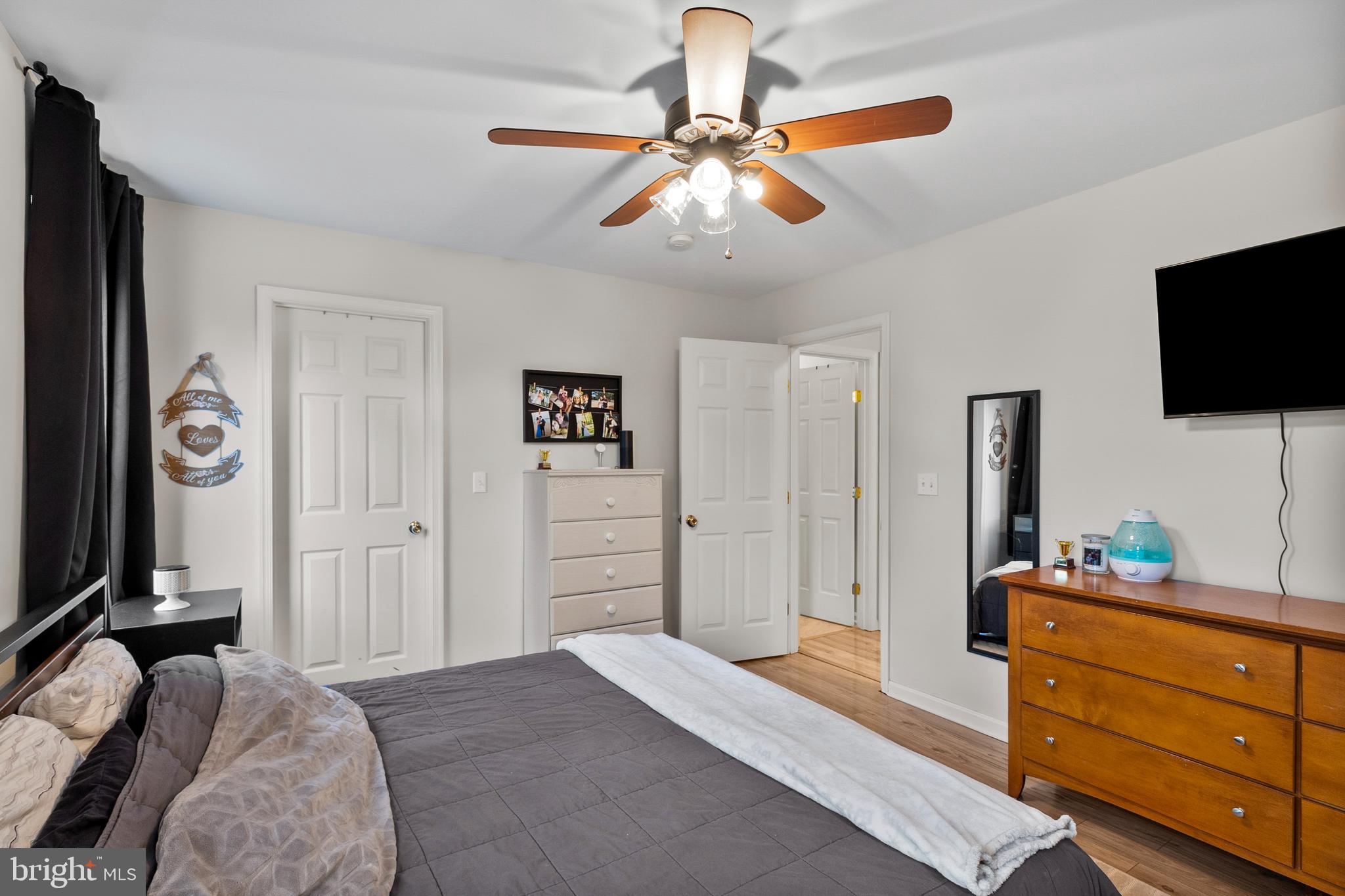 CENTREVILLE - Residential