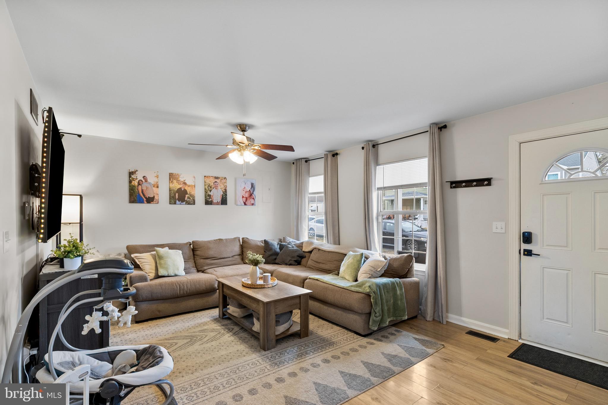 CENTREVILLE - Residential