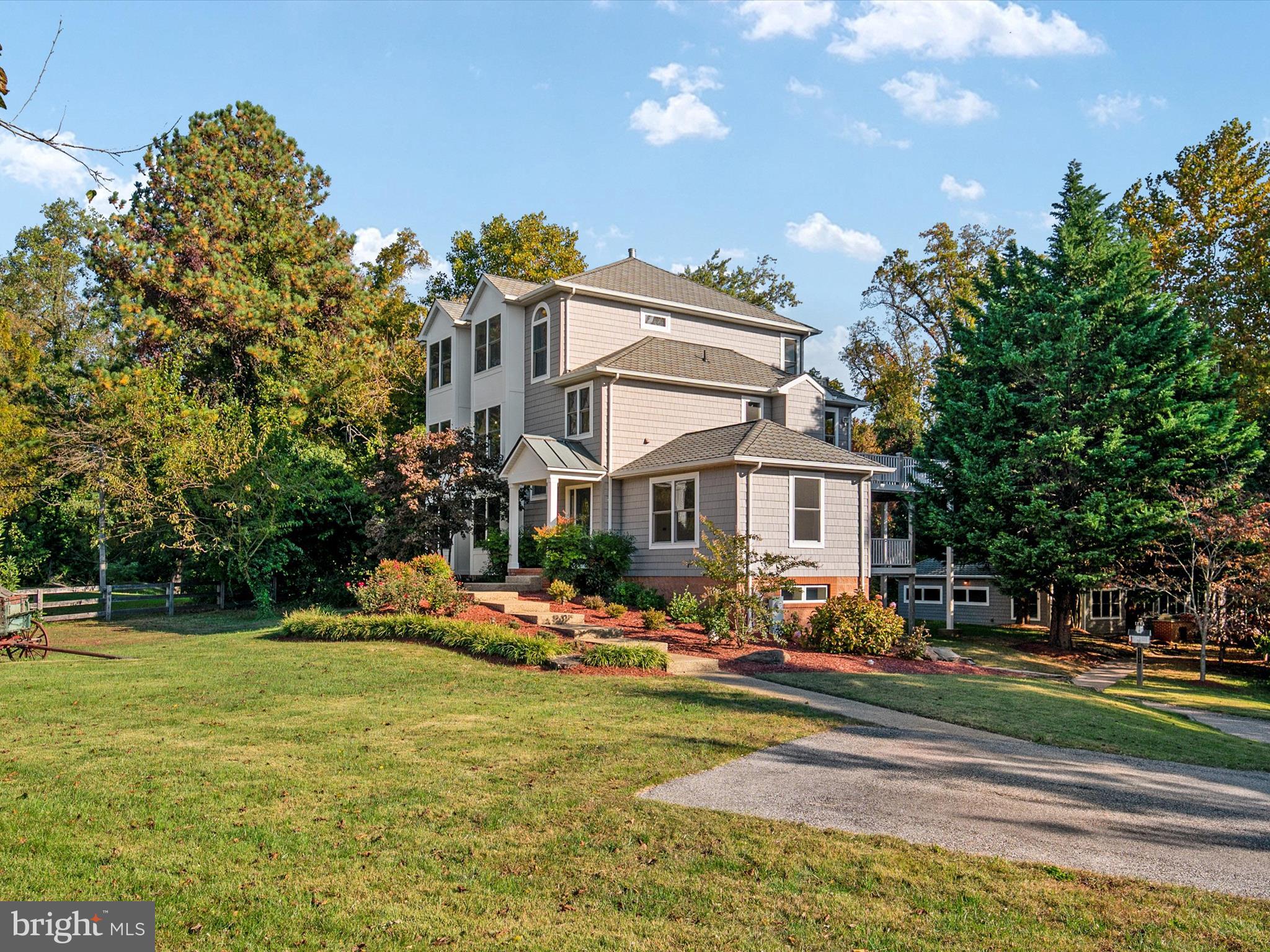 WINDMILL POINT - Residential