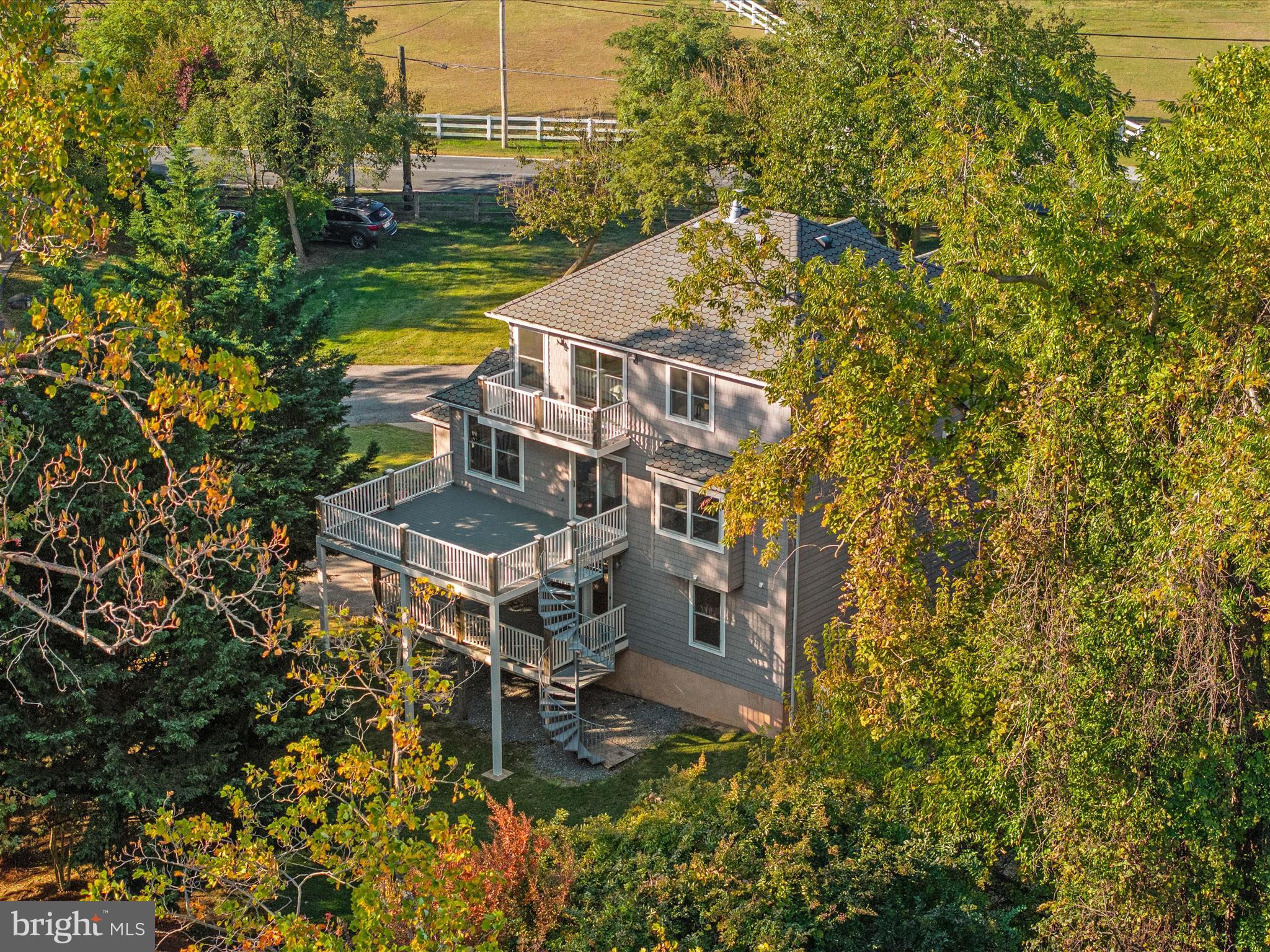 WINDMILL POINT - Residential