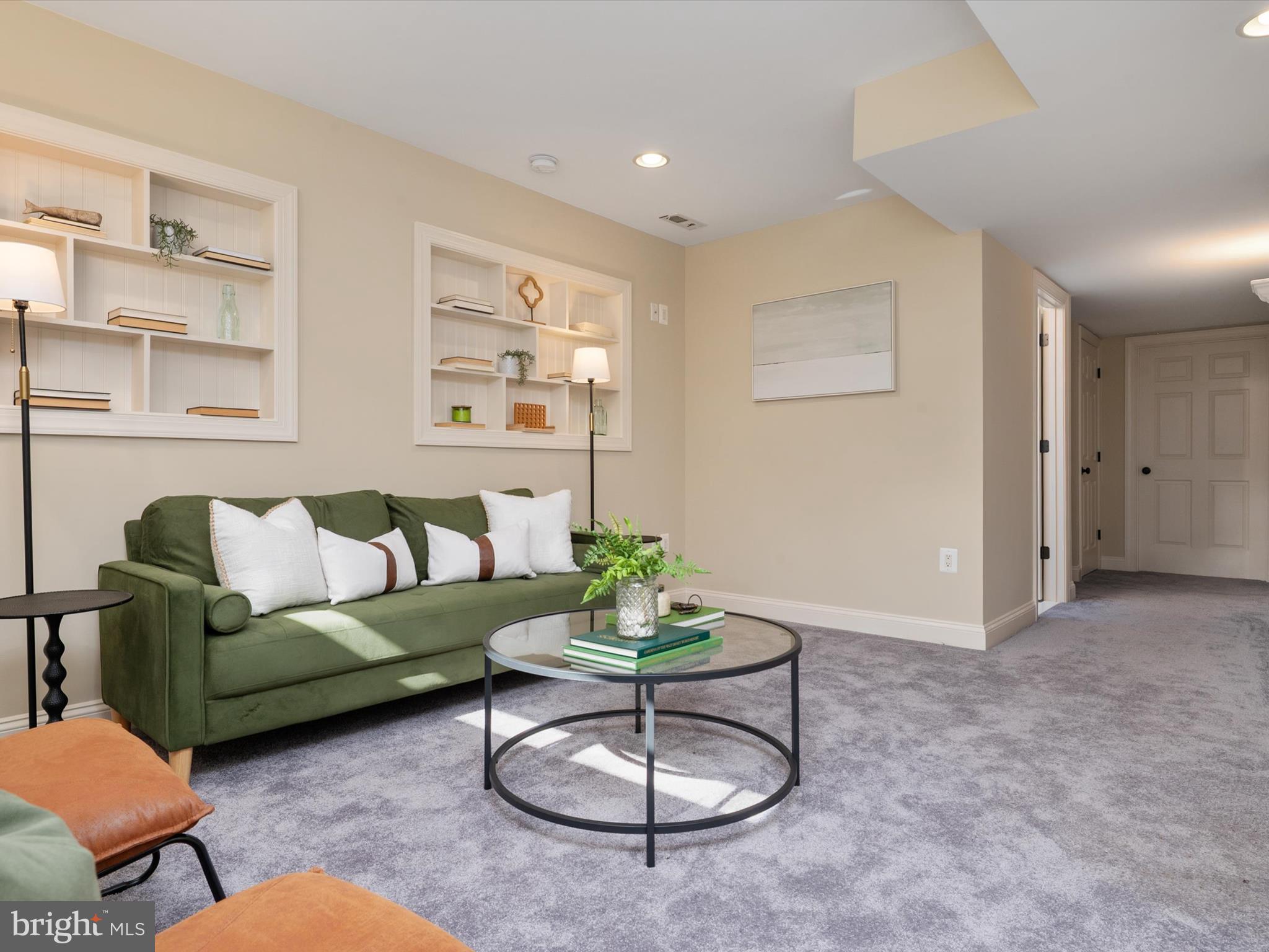 WINDMILL POINT - Residential