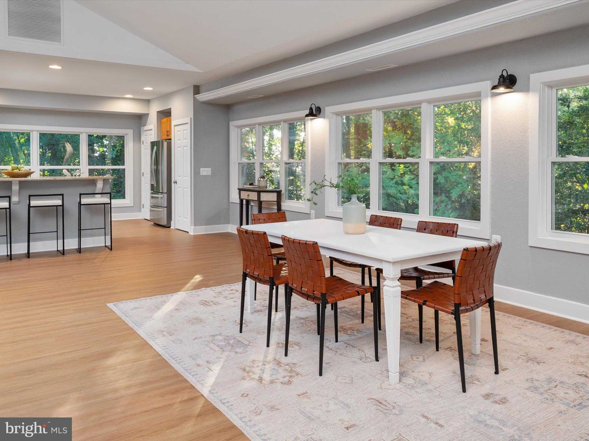 WINDMILL POINT - Residential