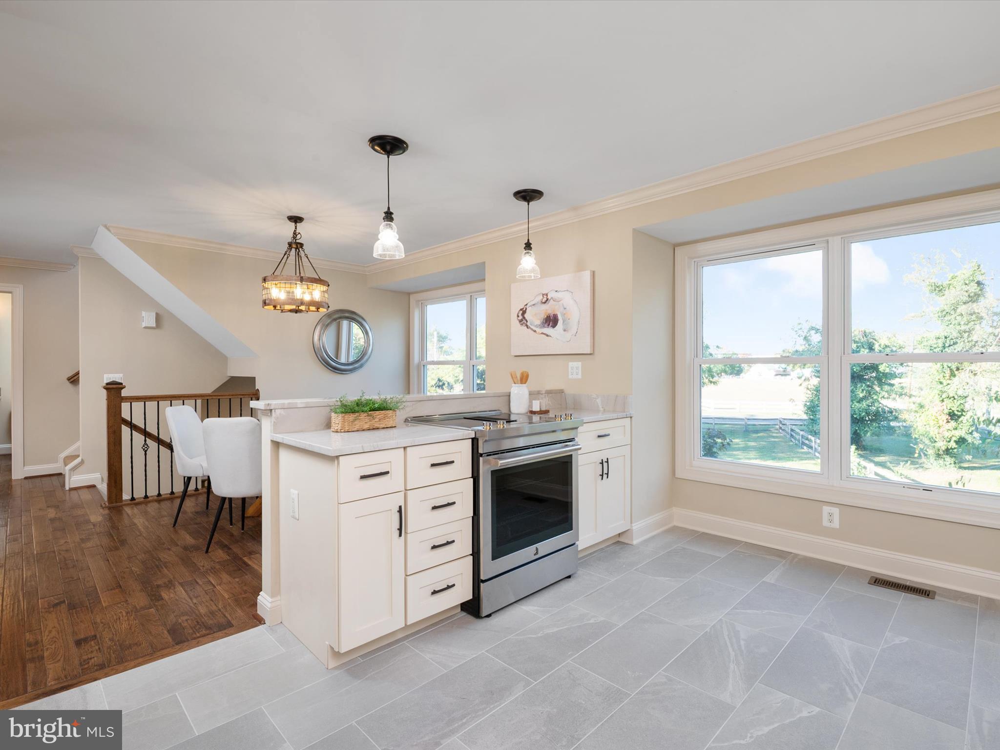 WINDMILL POINT - Residential