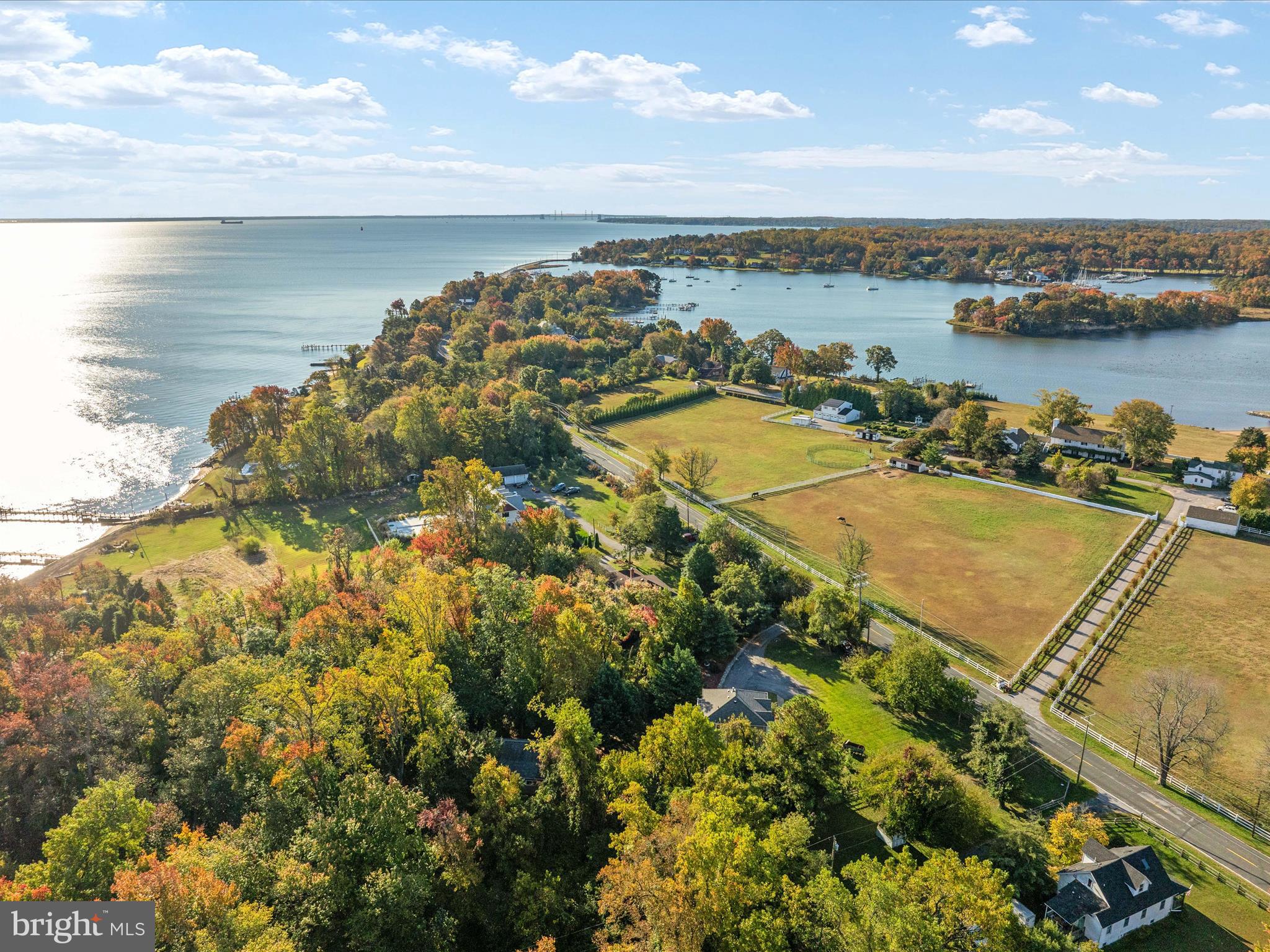 WINDMILL POINT - Residential