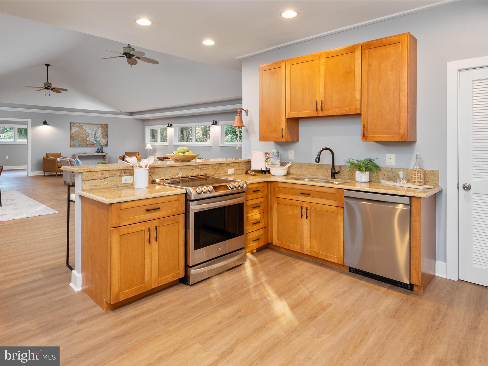 WINDMILL POINT - Residential