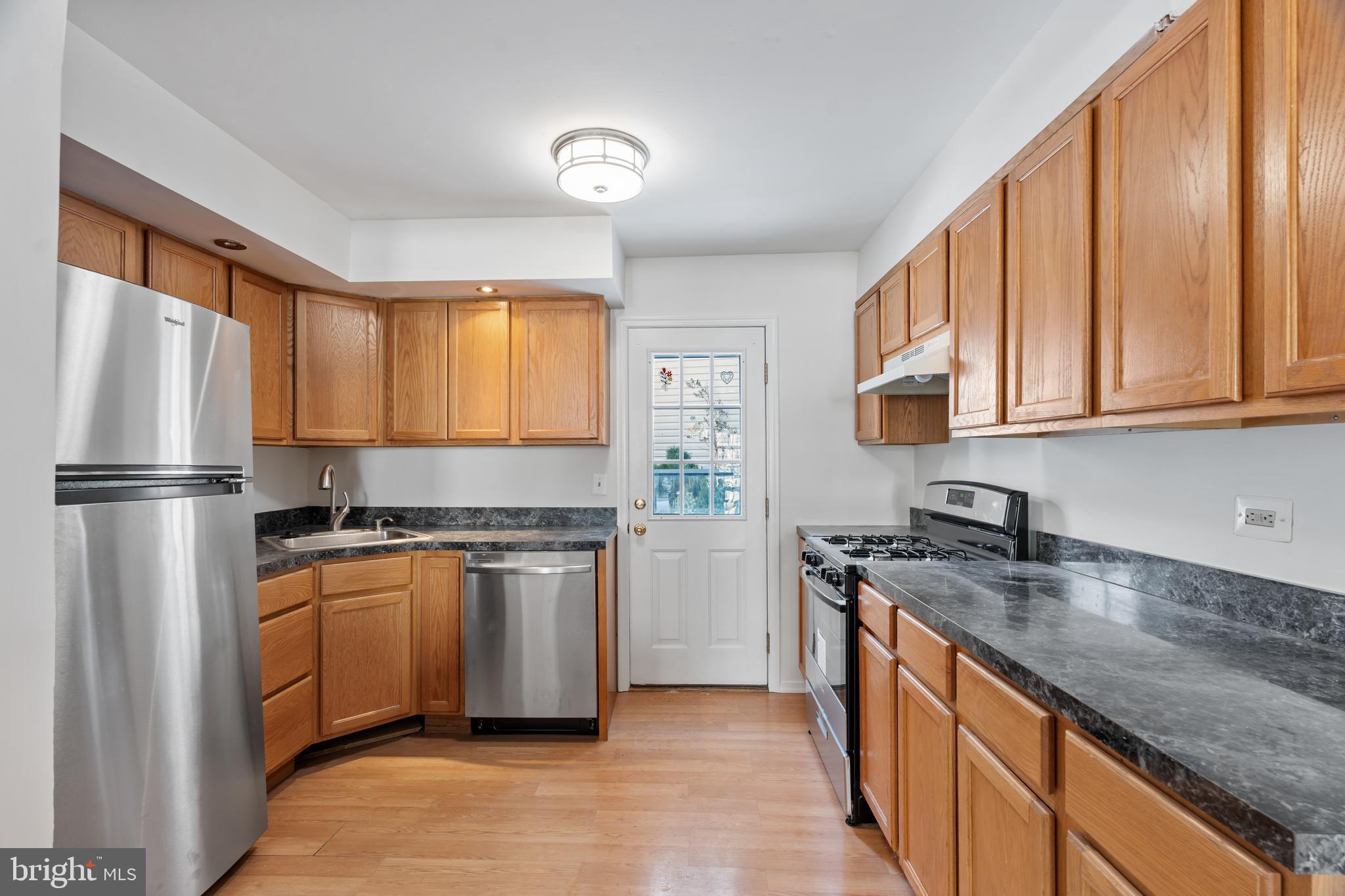 PENNSPORT - Residential Lease