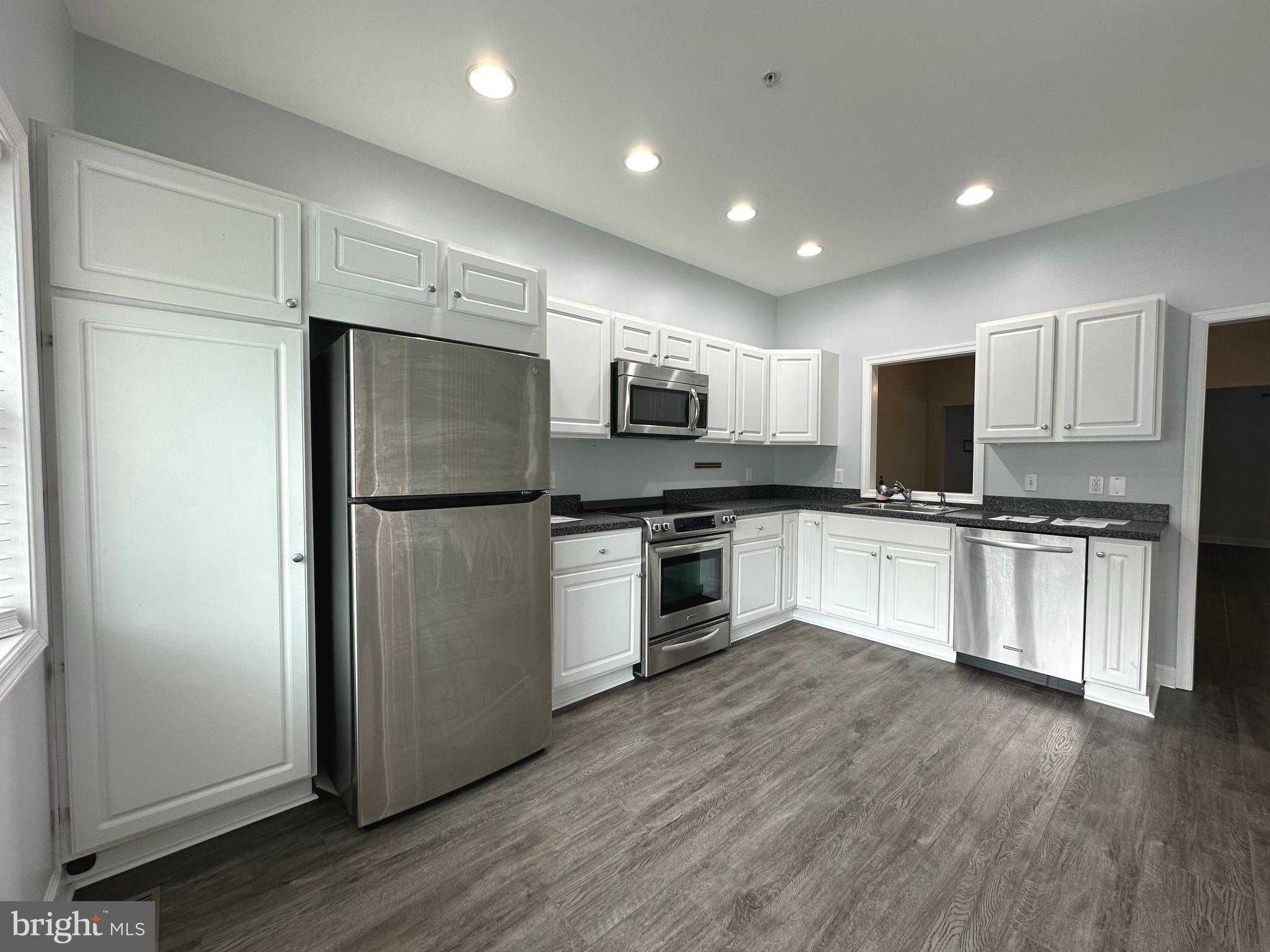 EASTON CLUB - Residential