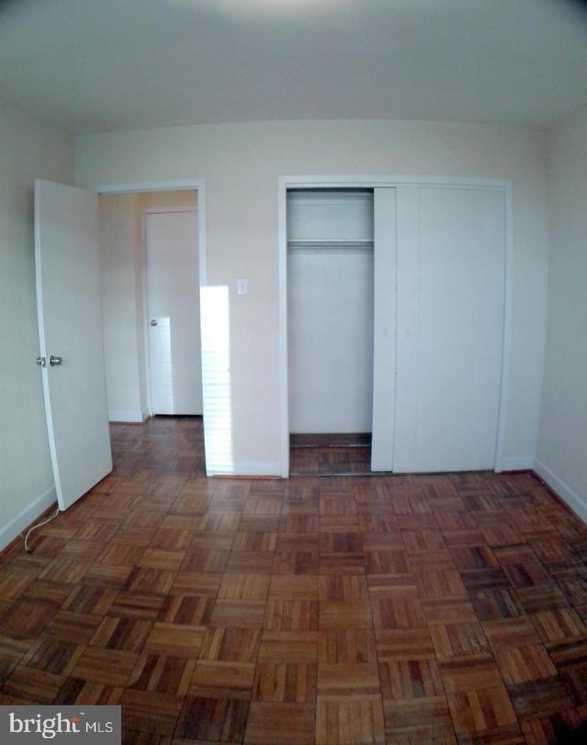 RIVER PLACE EAST - Residential Lease