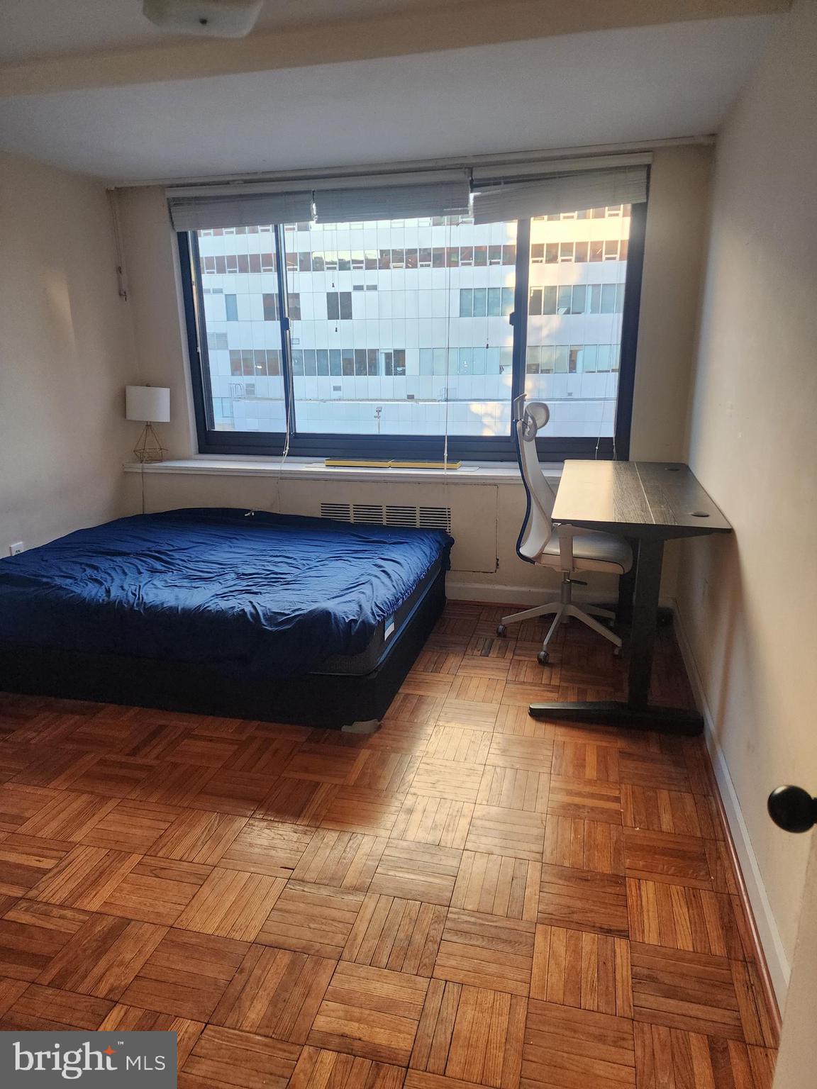 RIVER PLACE EAST - Residential Lease