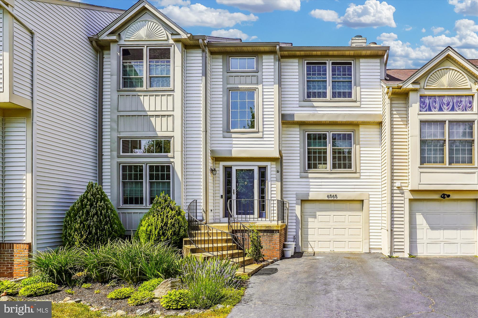 GREEN TRAILS - Residential