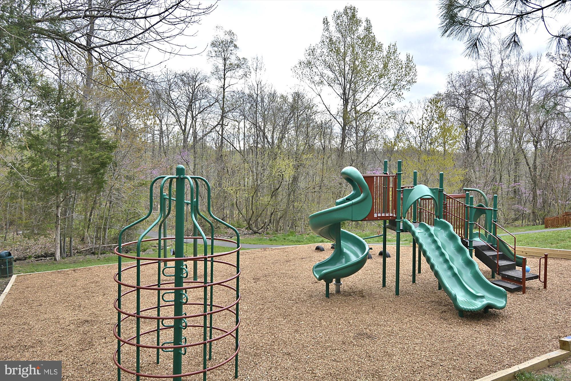 GREEN TRAILS - Residential