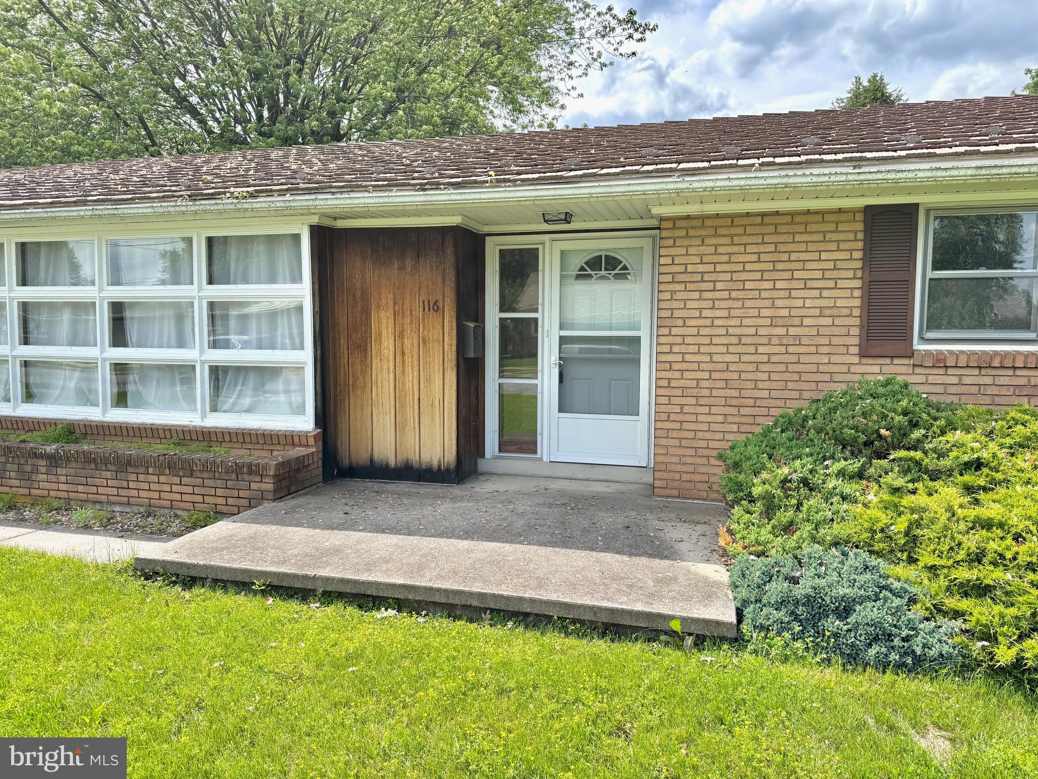 116 N ELM STREET