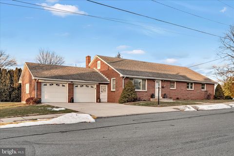 5 E WASHINGTON AVENUE MYERSTOWN PA 17067