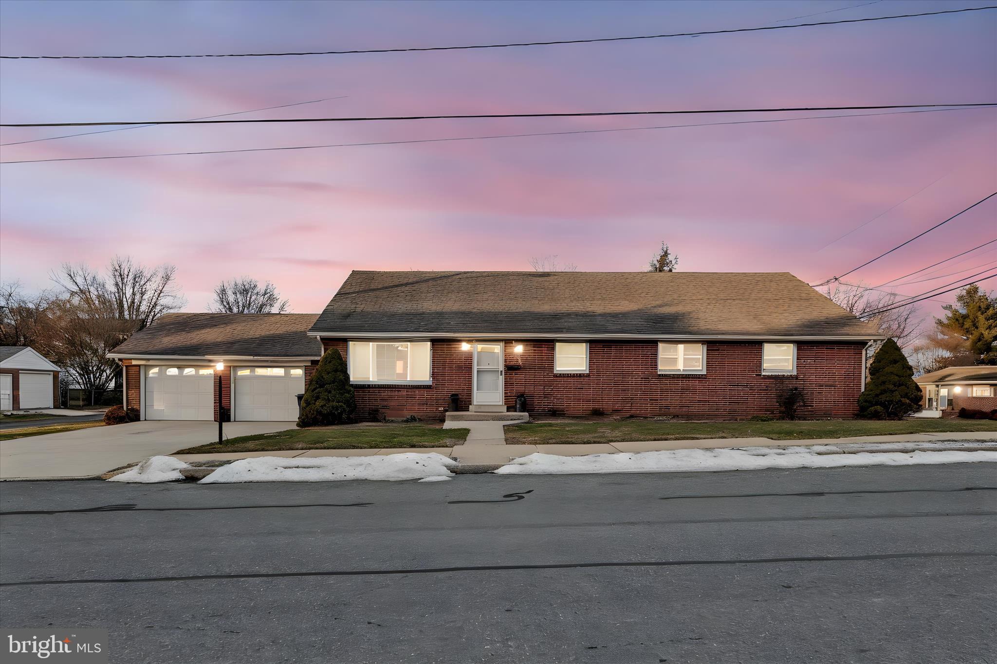 5 E WASHINGTON AVENUE