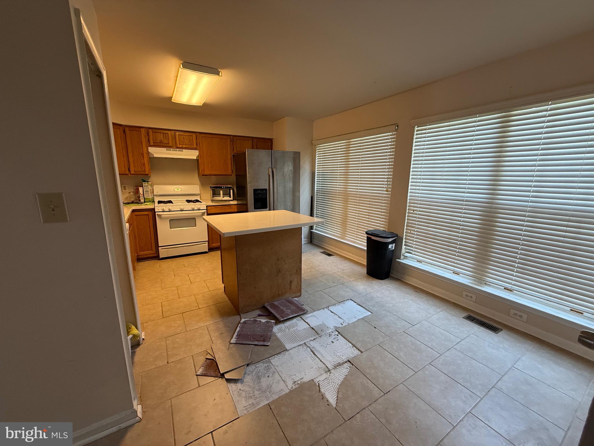 BELMONT STATION - Residential