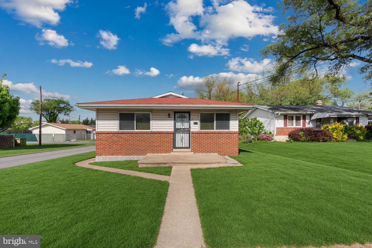 CATONSVILLE MANOR - Residential