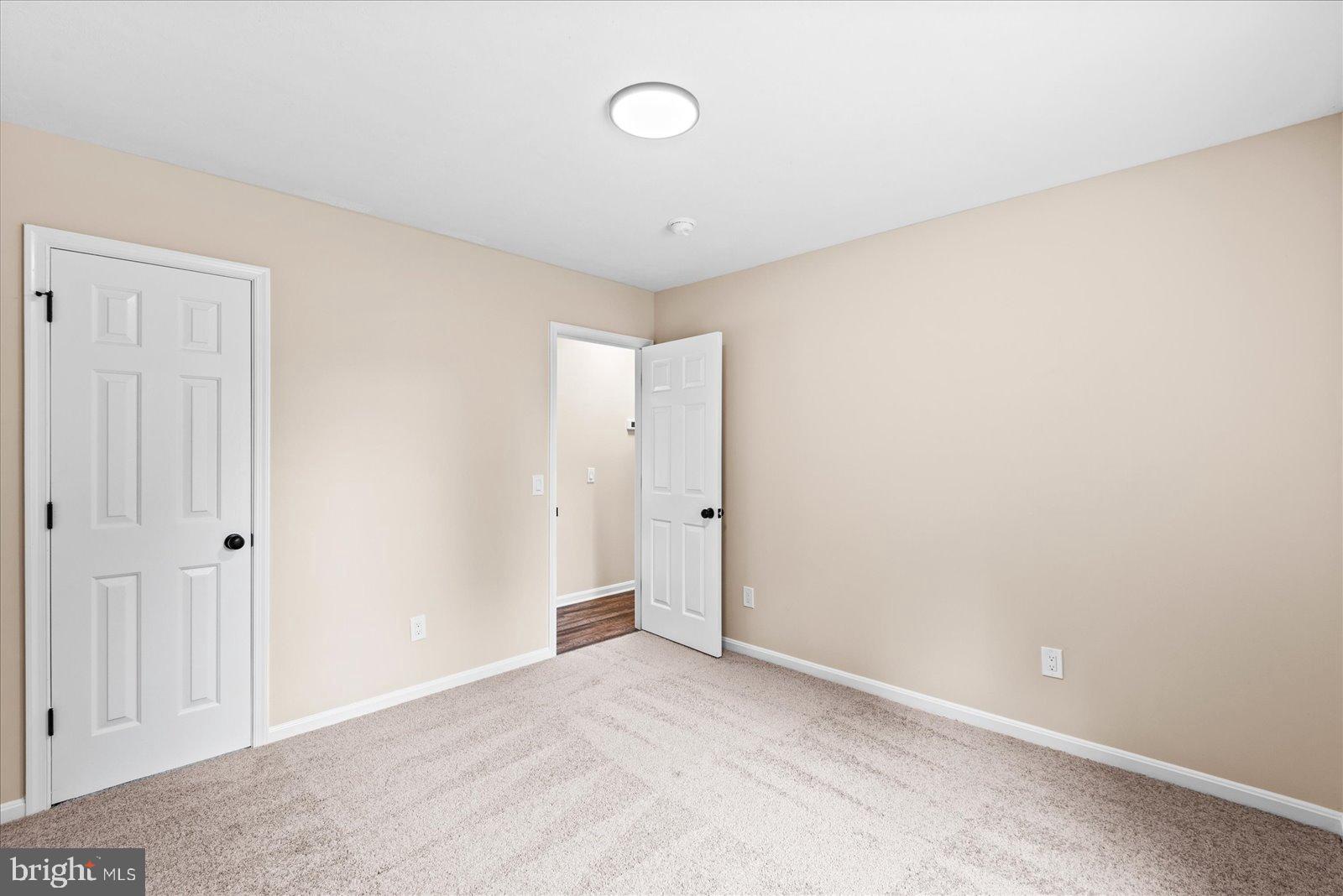 SPRING VALLEY - Residential