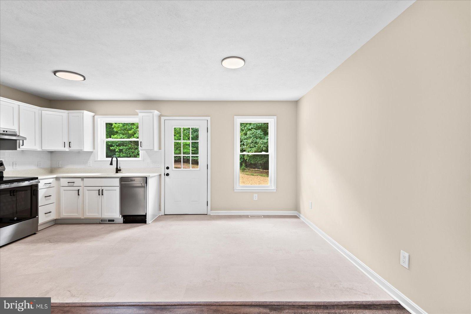 SPRING VALLEY - Residential