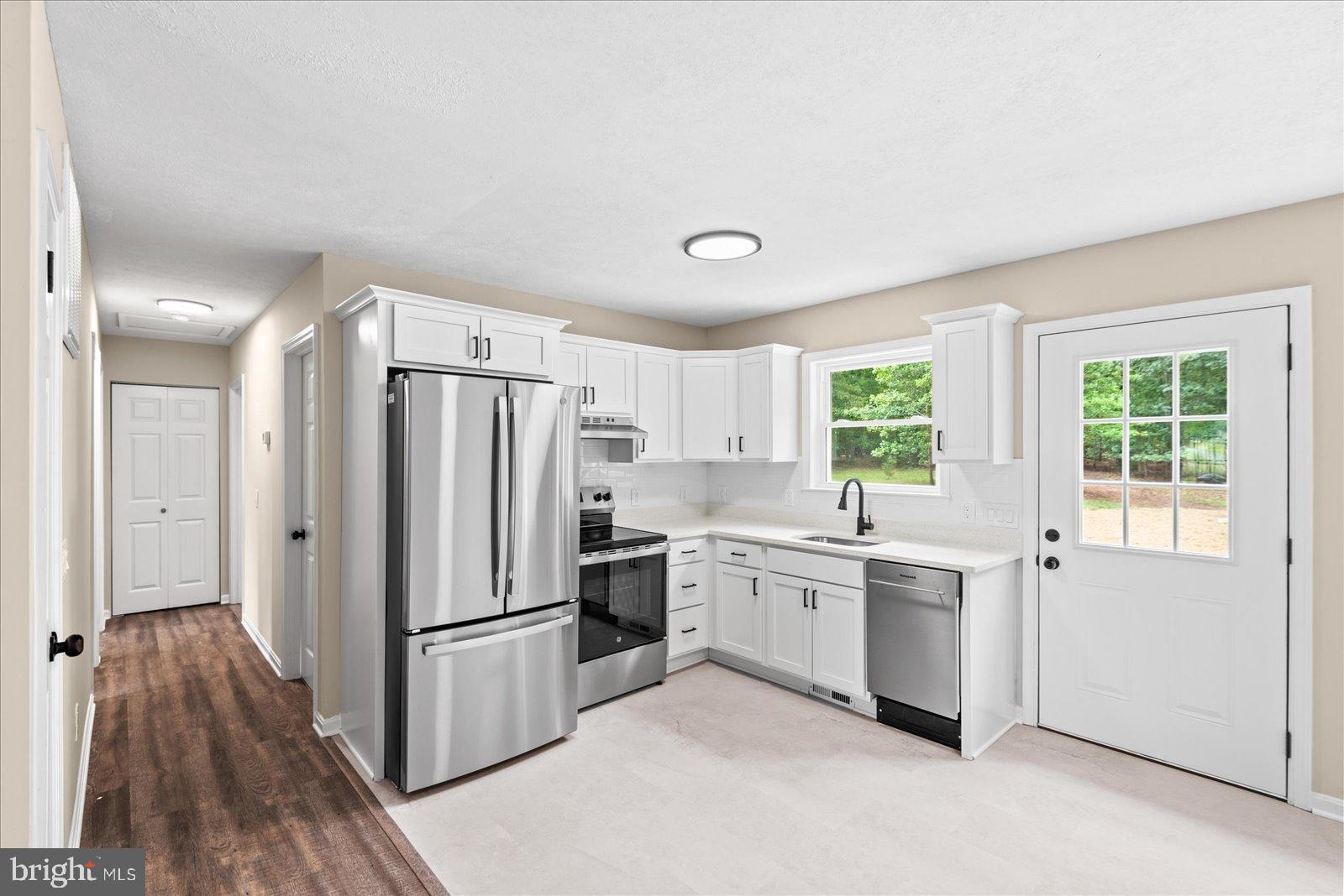 SPRING VALLEY - Residential