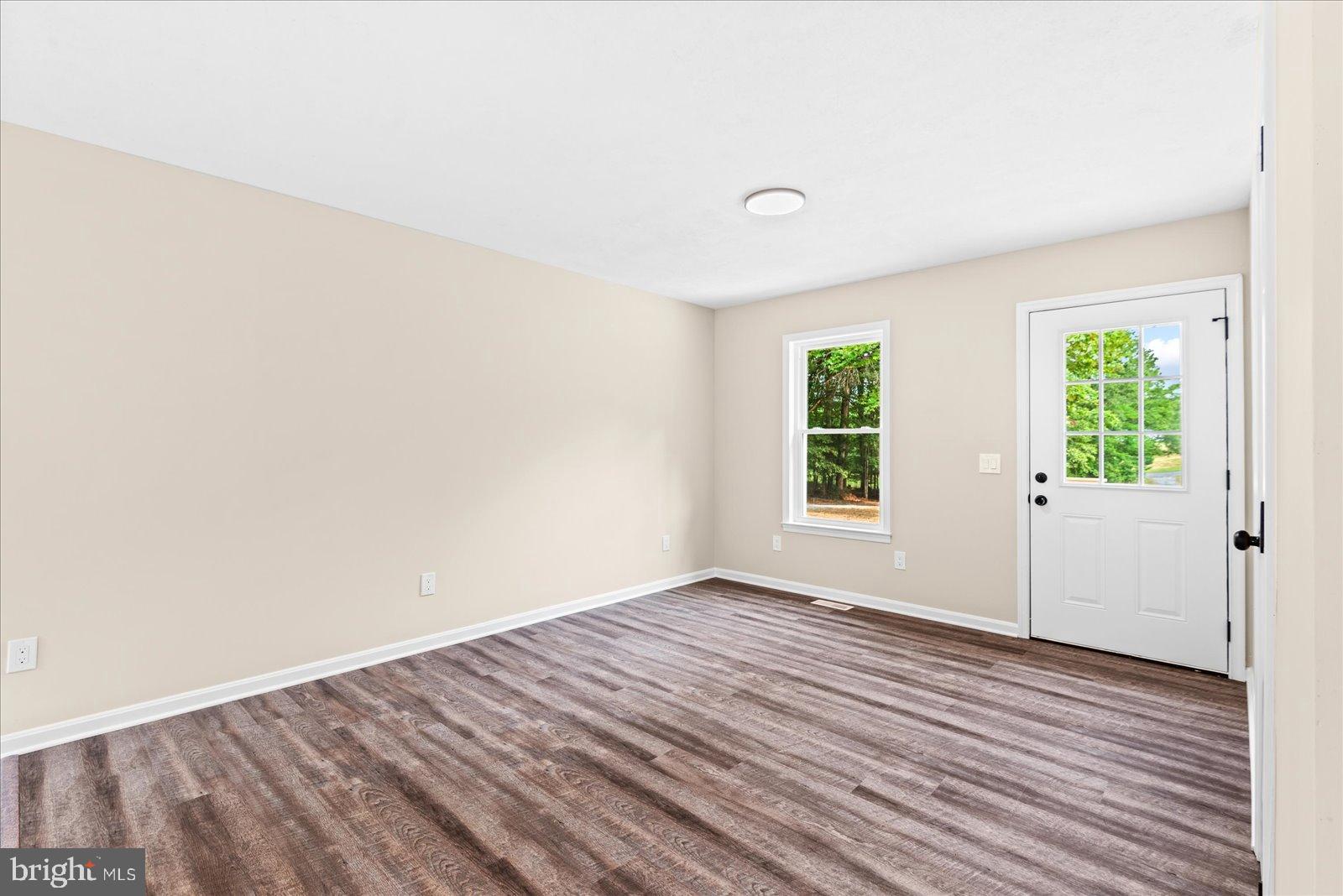 SPRING VALLEY - Residential