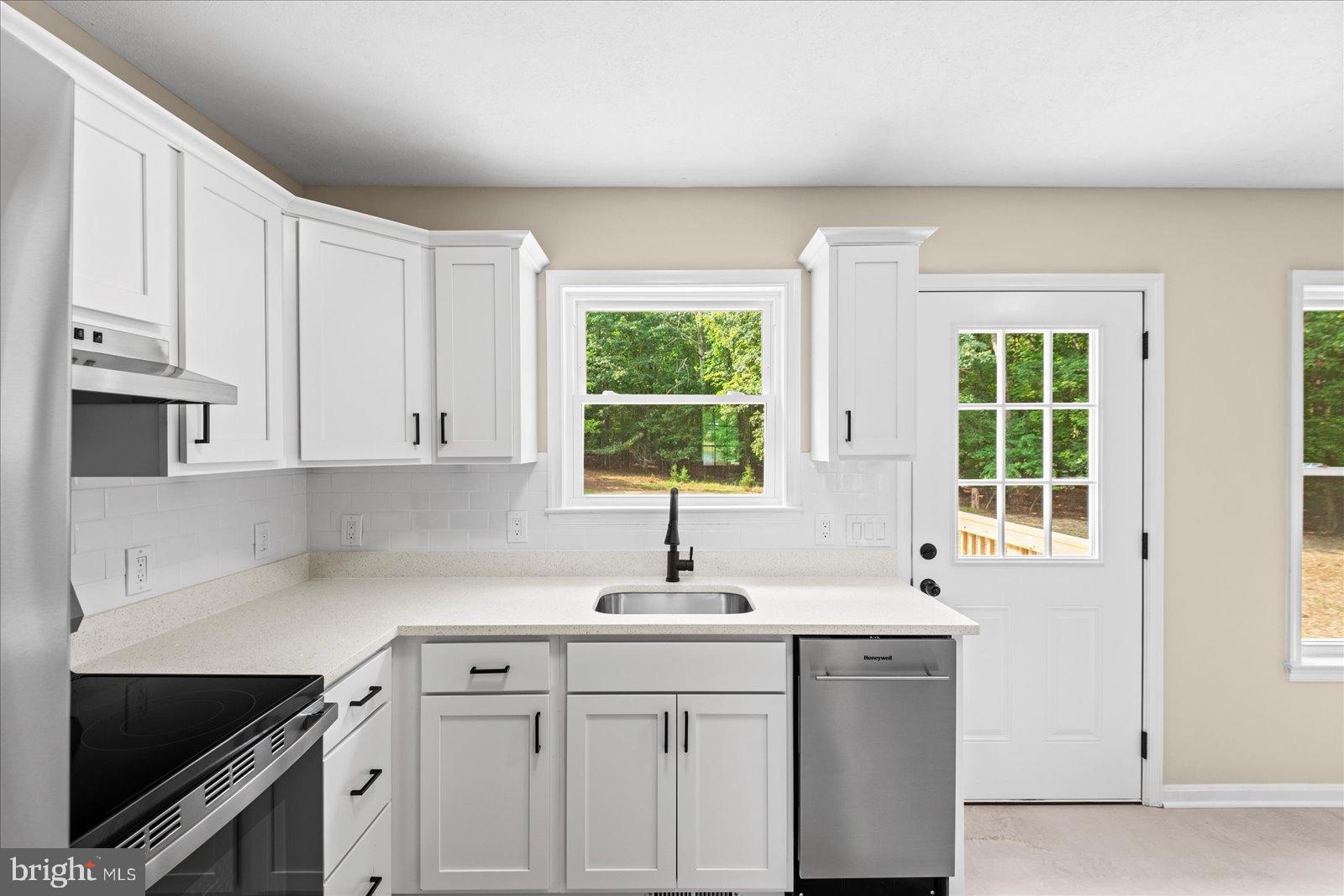 SPRING VALLEY - Residential