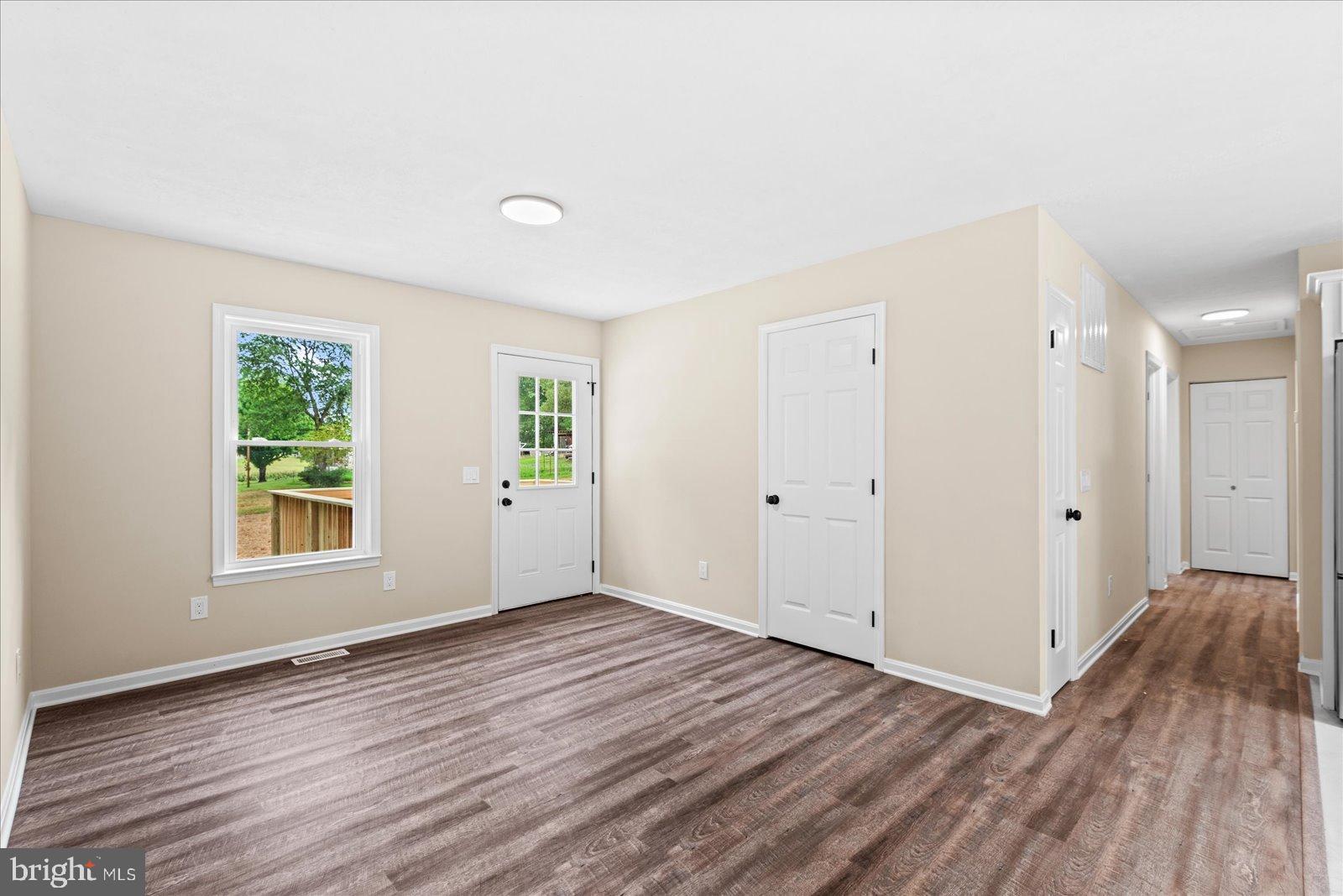 SPRING VALLEY - Residential