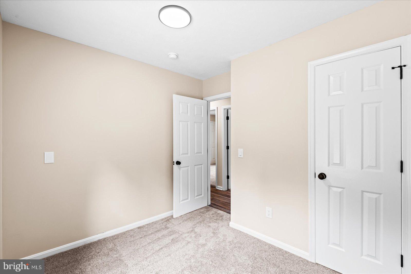 SPRING VALLEY - Residential