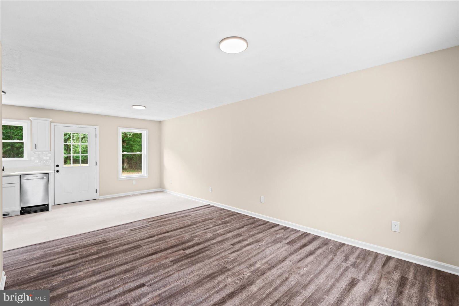 SPRING VALLEY - Residential