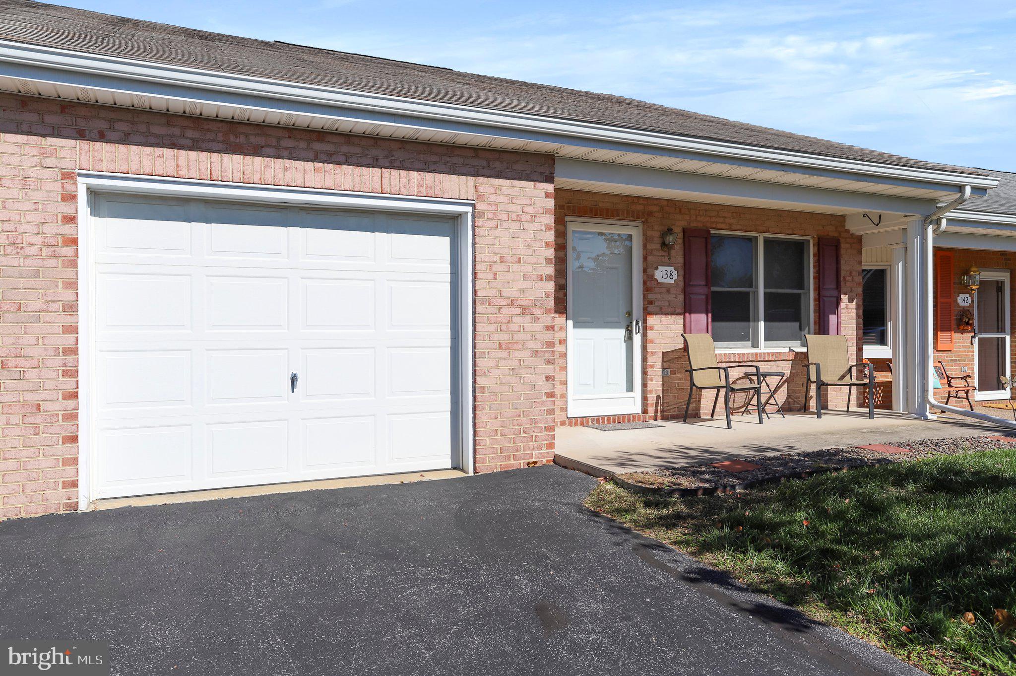 SOUTH POINTE - Residential