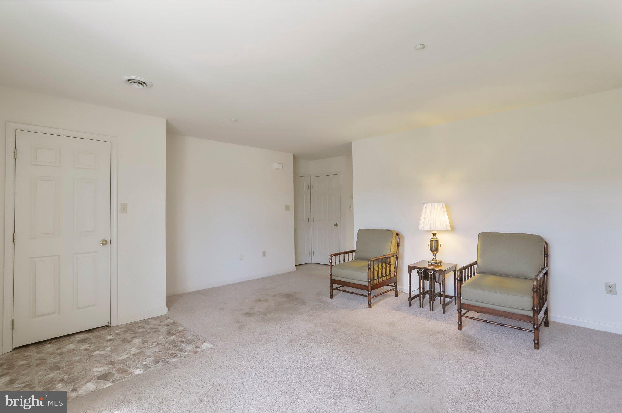 SOUTH POINTE - Residential