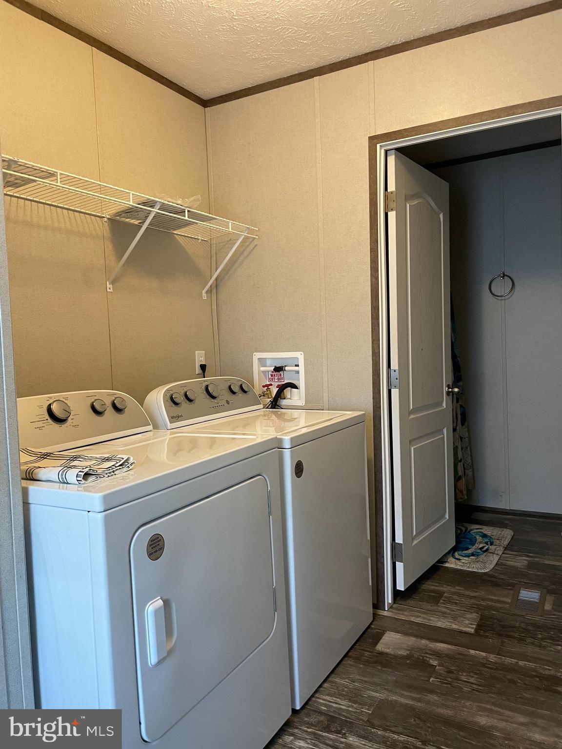 MURRAY MANOR II - Residential