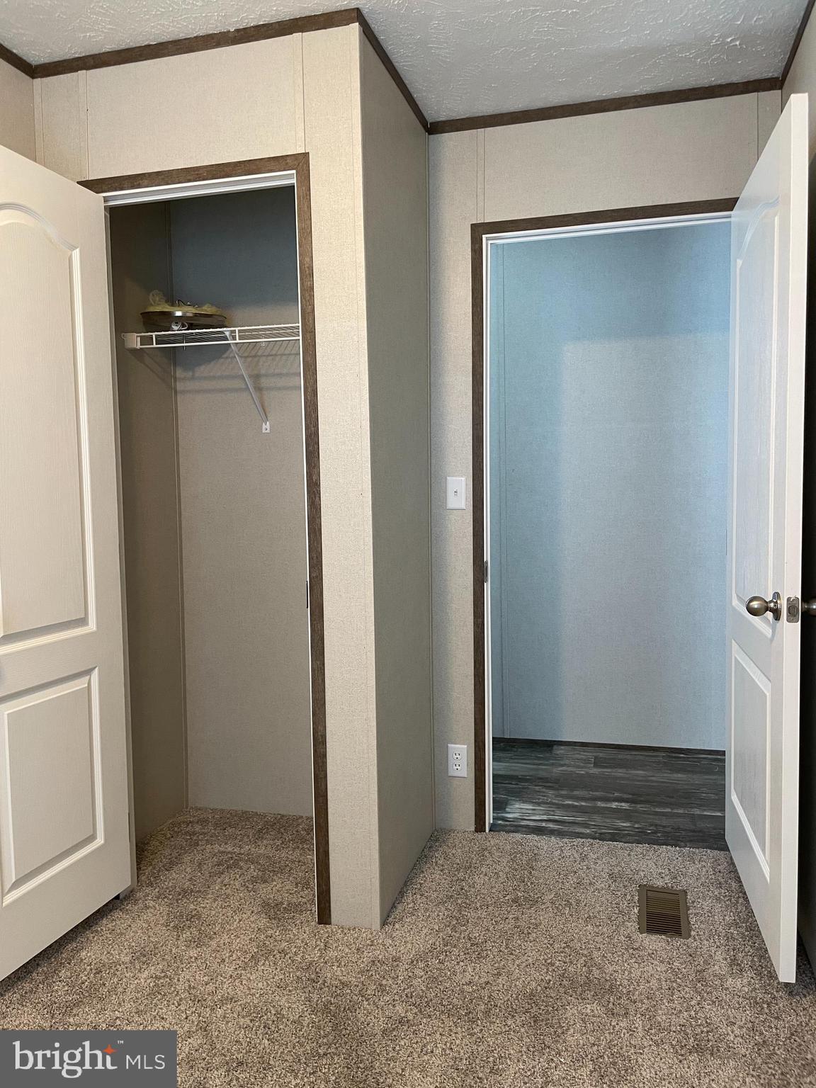 MURRAY MANOR II - Residential