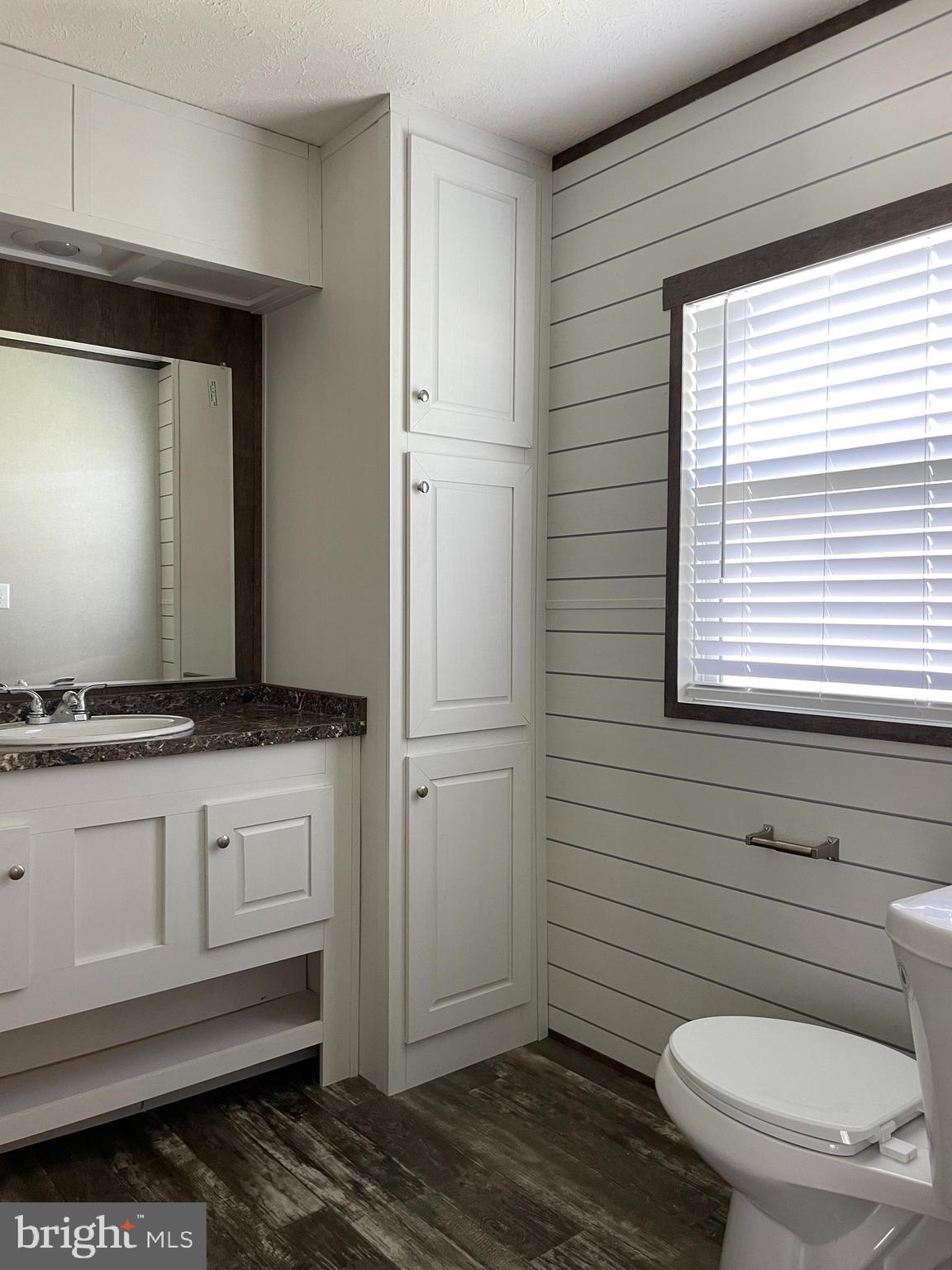 MURRAY MANOR II - Residential