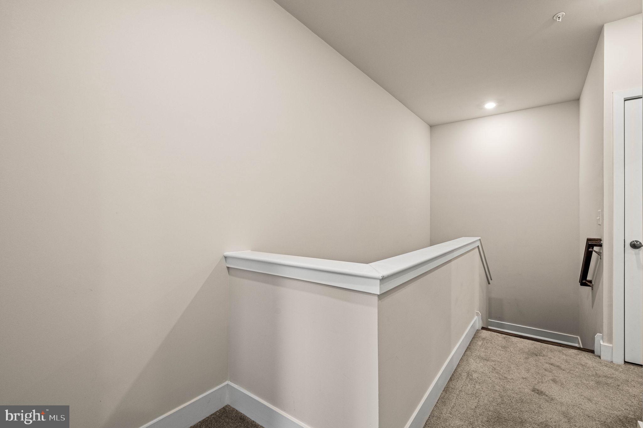 STEELPOINTE - Residential