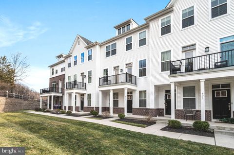 975 SKYLAR COURT PHOENIXVILLE PA 19460