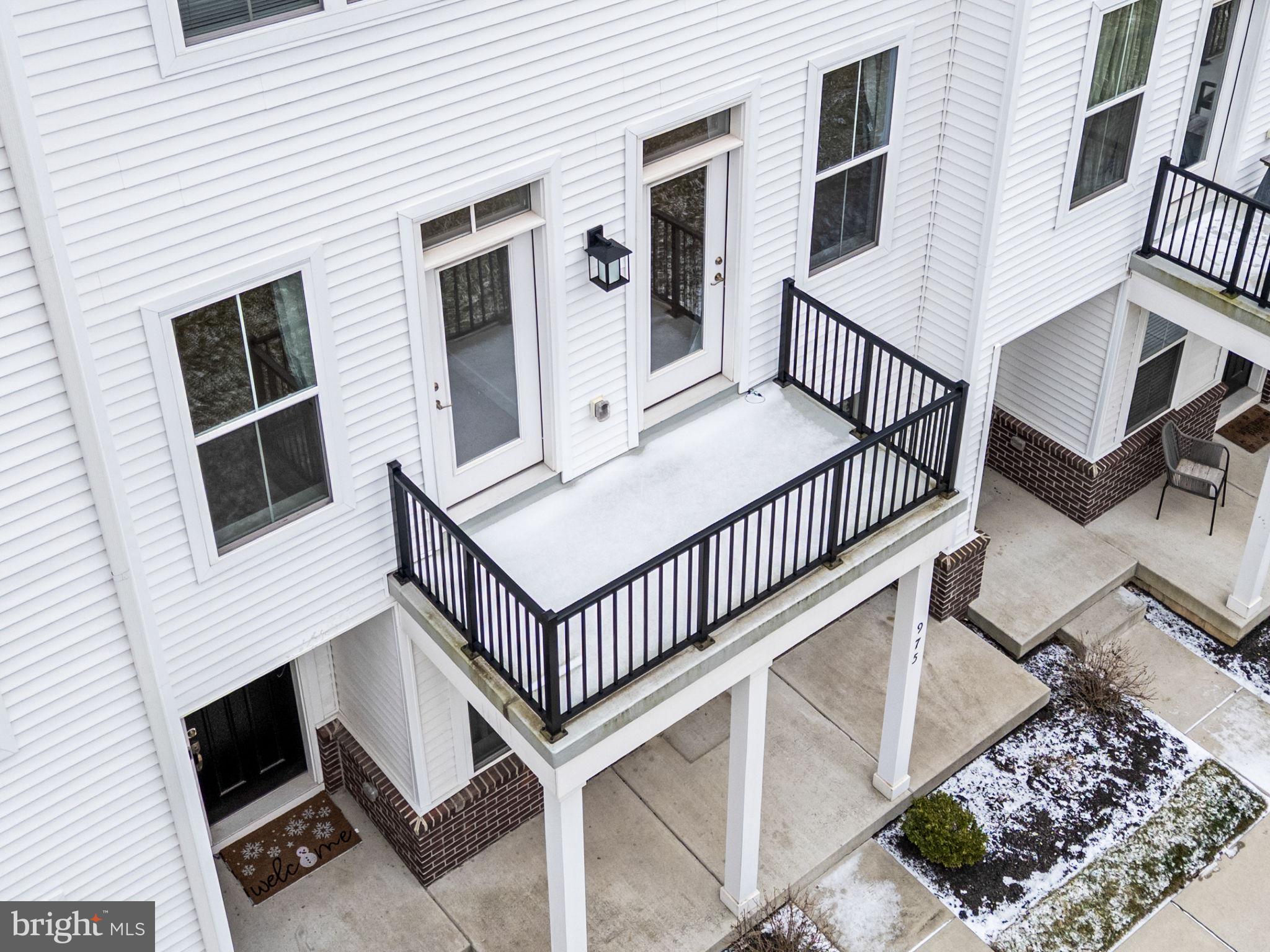 STEELPOINTE - Residential