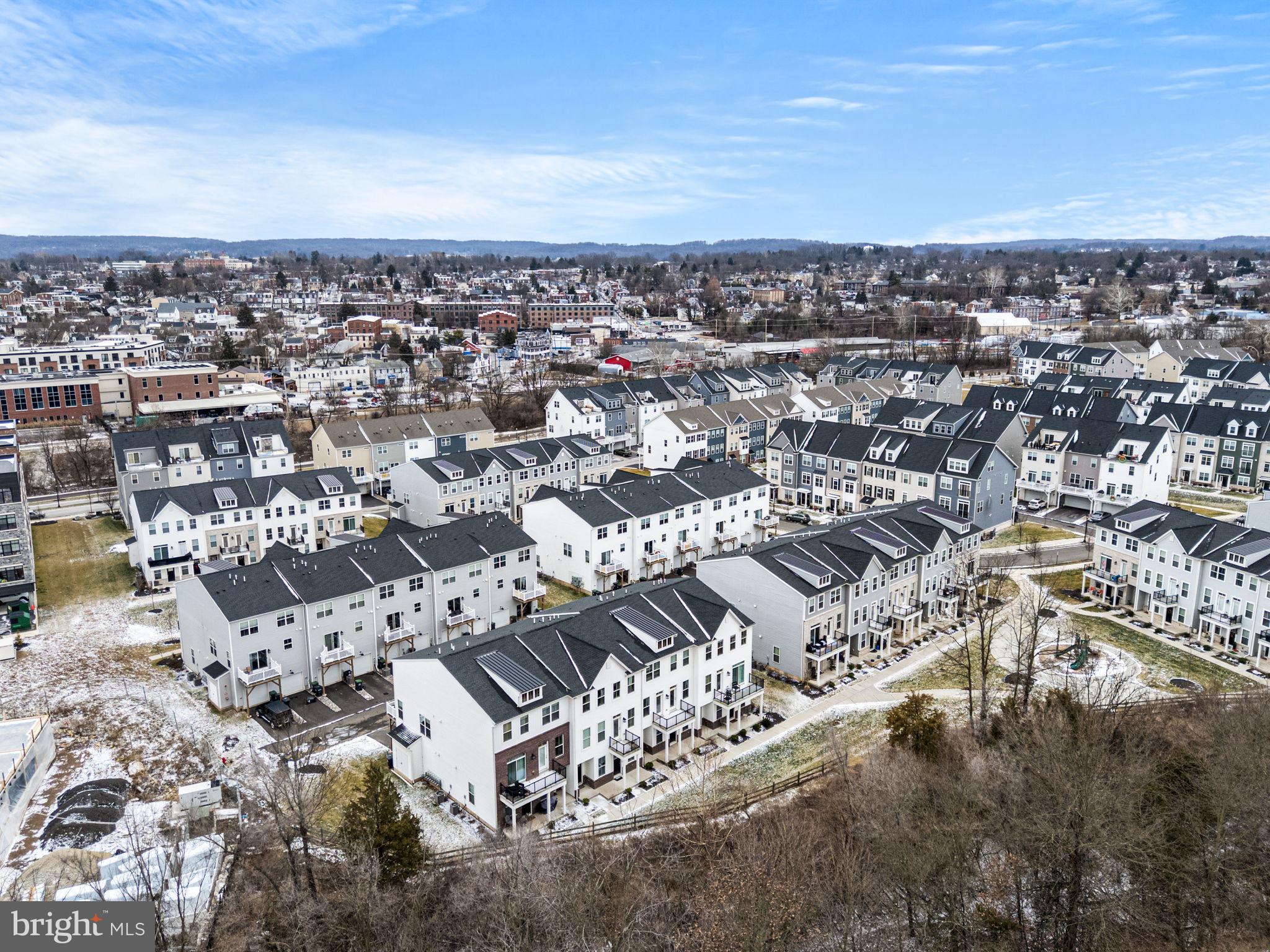 STEELPOINTE - Residential