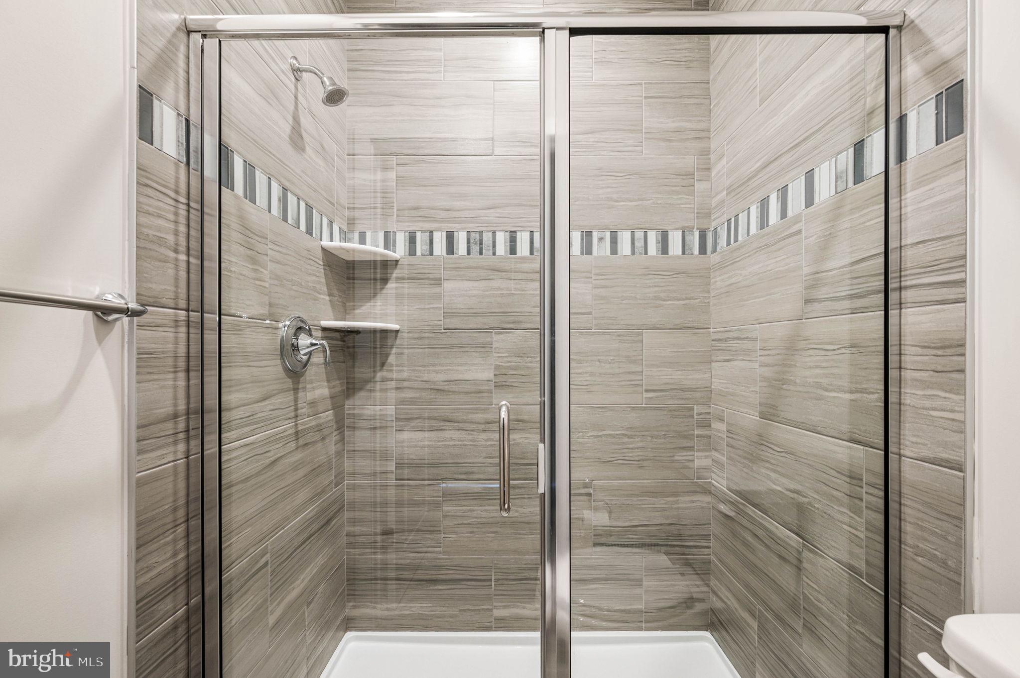 STEELPOINTE - Residential