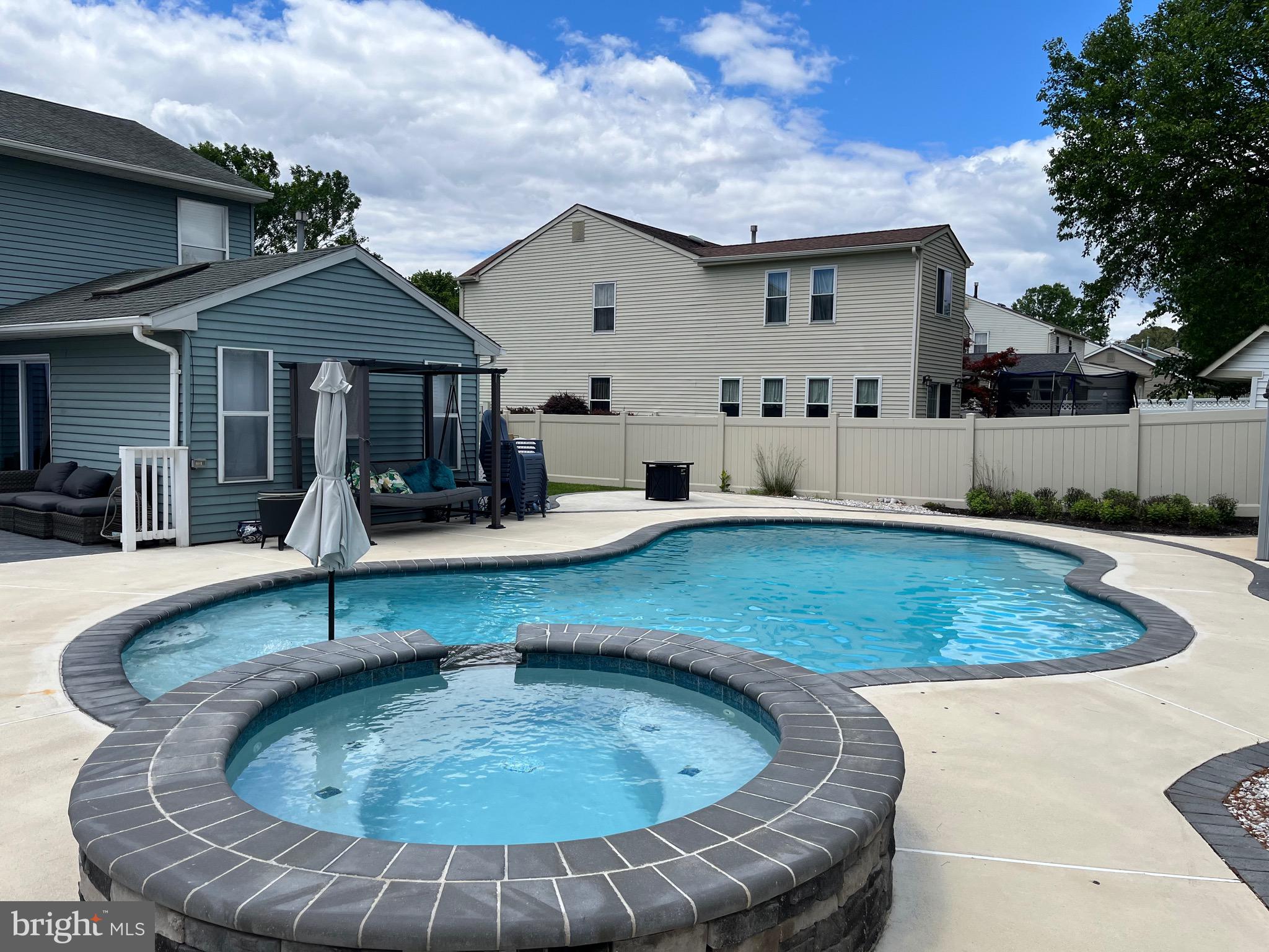 107 CRESCENT HOLLOW DRIVE